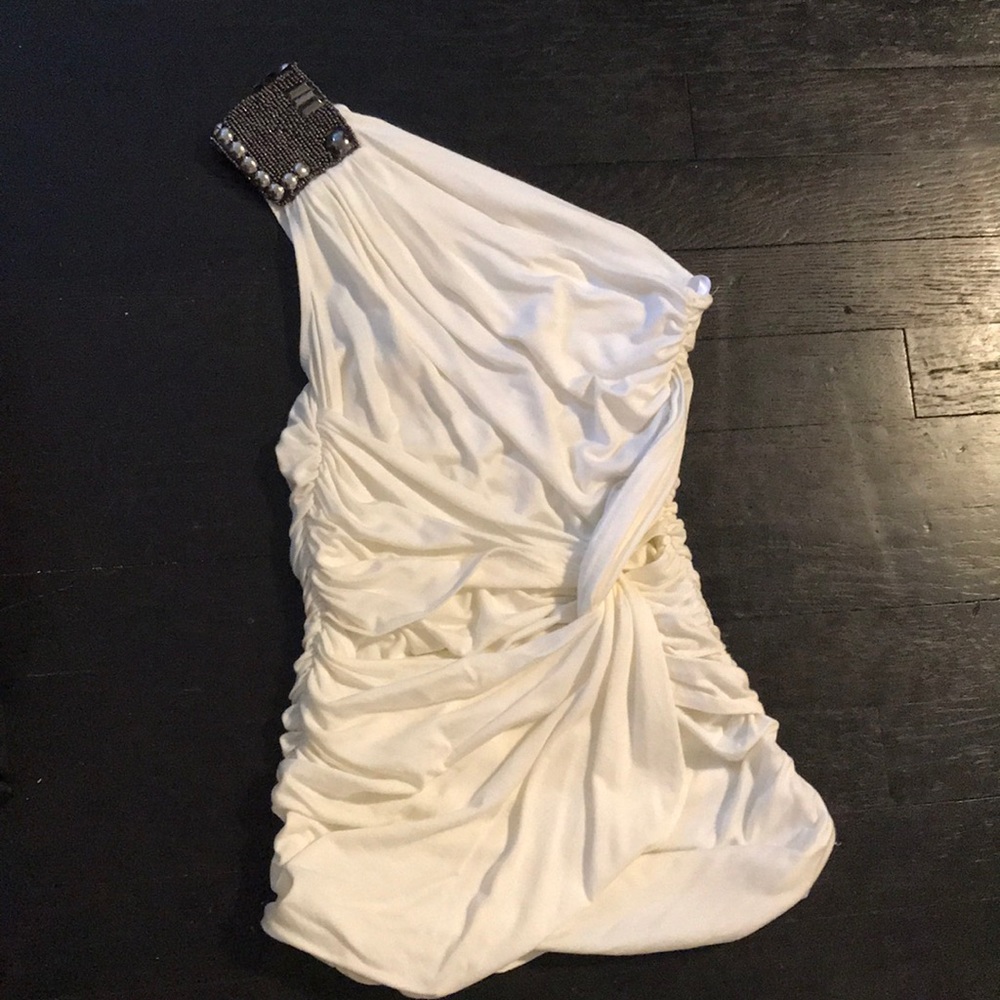 TART • Women’s cream off shoulder top with sequins